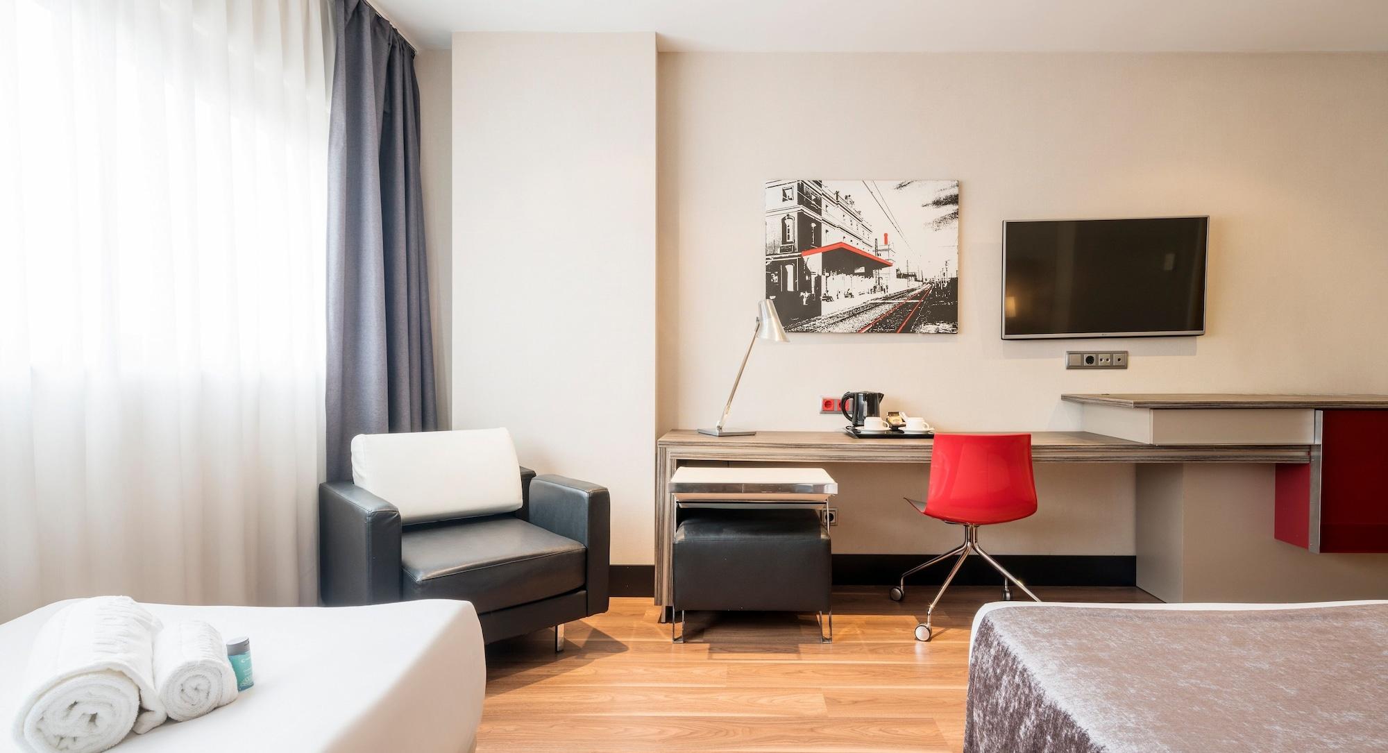 Ilunion Barcelona Hotel Ngoại thất bức ảnh