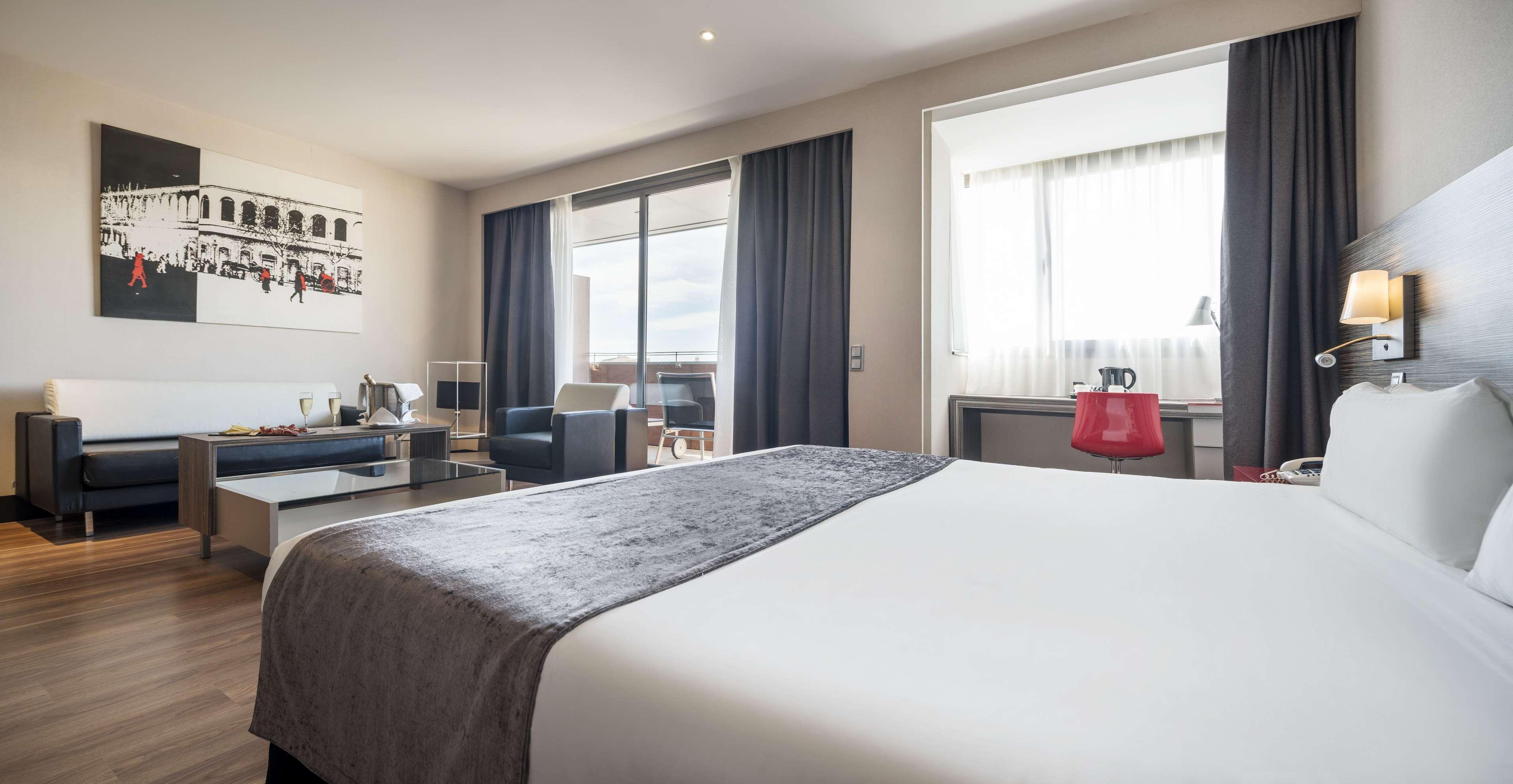 Ilunion Barcelona Hotel Ngoại thất bức ảnh