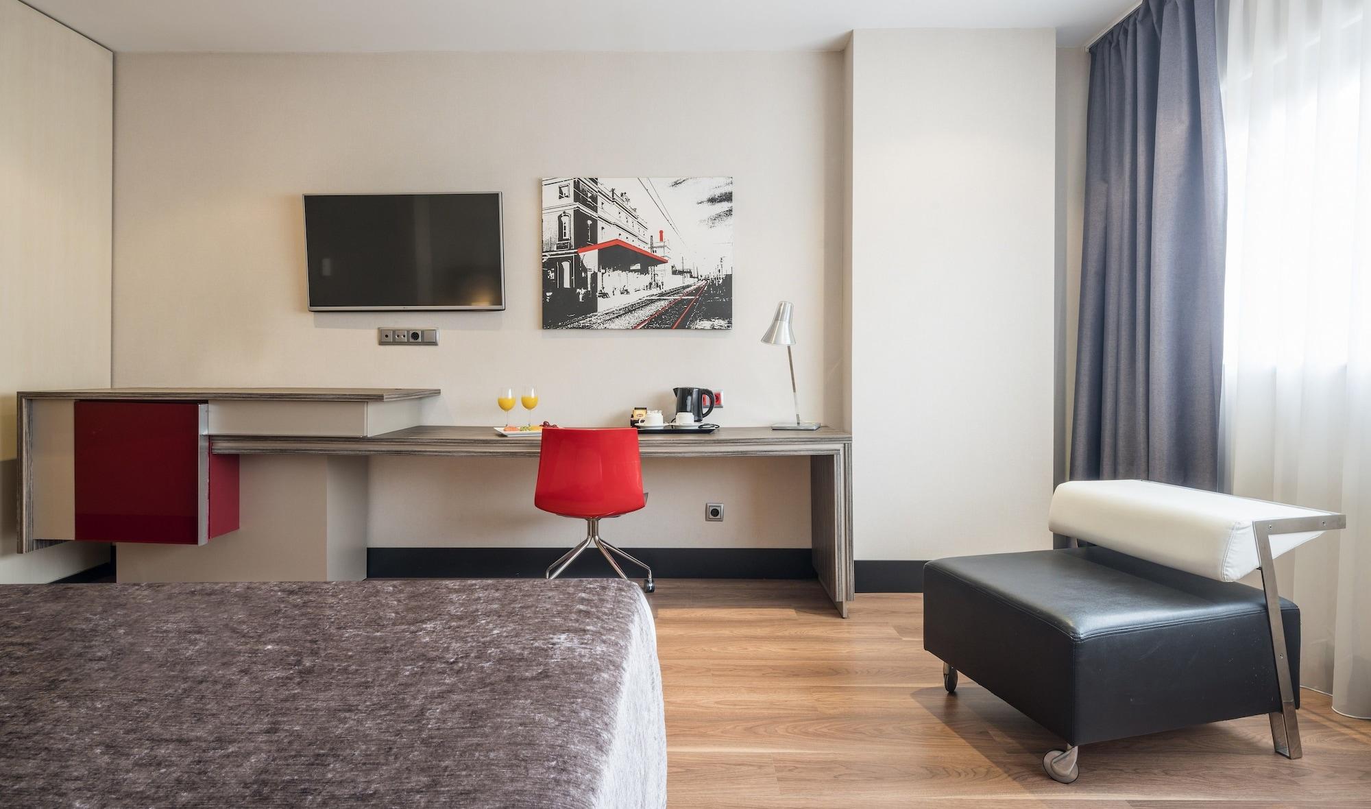 Ilunion Barcelona Hotel Ngoại thất bức ảnh