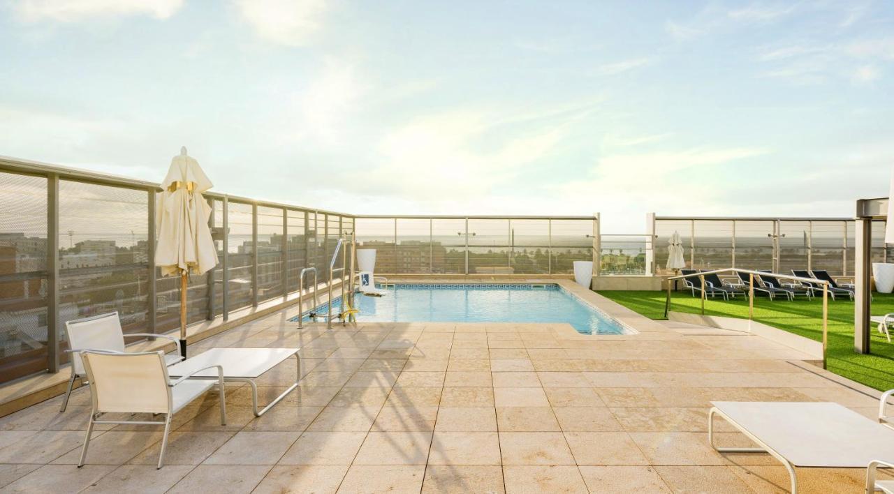 Ilunion Barcelona Hotel Ngoại thất bức ảnh